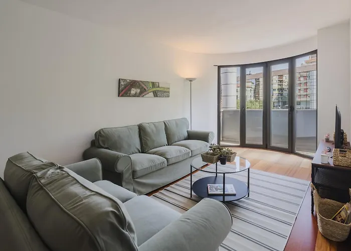 Carlemany Con Tres Dobles Lägenhet Girona